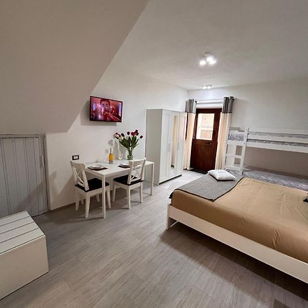 Casa Peppina Appartement SantʼAntìoco Buitenkant foto